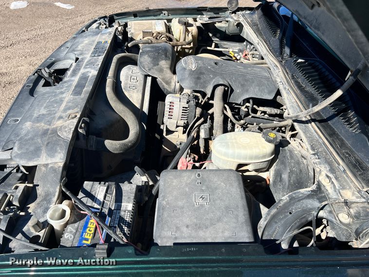 image for item ID9702 2004 Chevrolet Silverado 1500  pickup truck