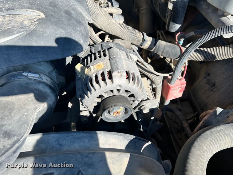 image for item ID9702 2004 Chevrolet Silverado 1500  pickup truck