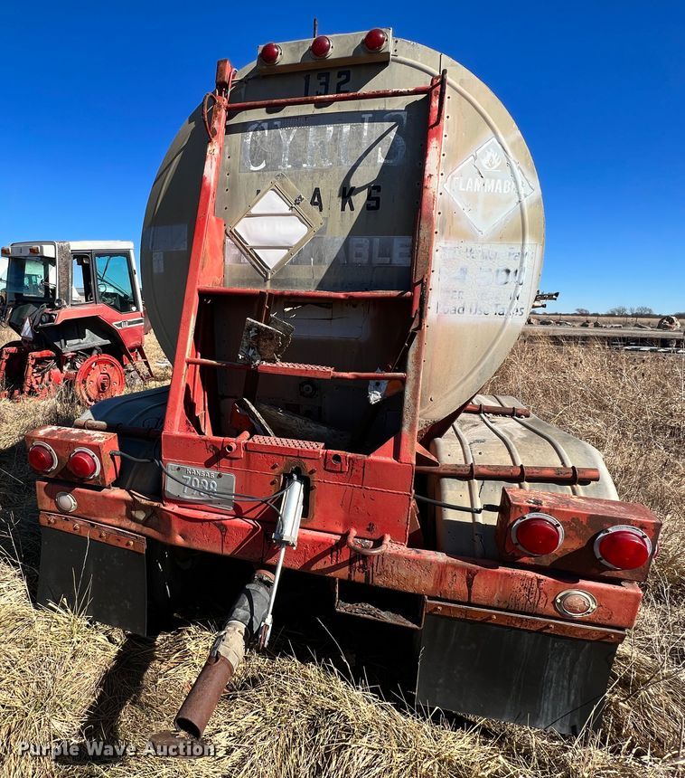 image for item ID9704 1967 Moser  tank trailer