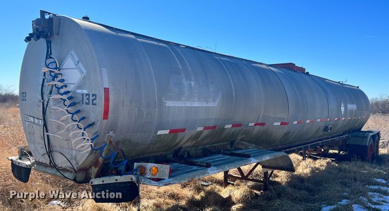 image for item ID9704 1967 Moser  tank trailer
