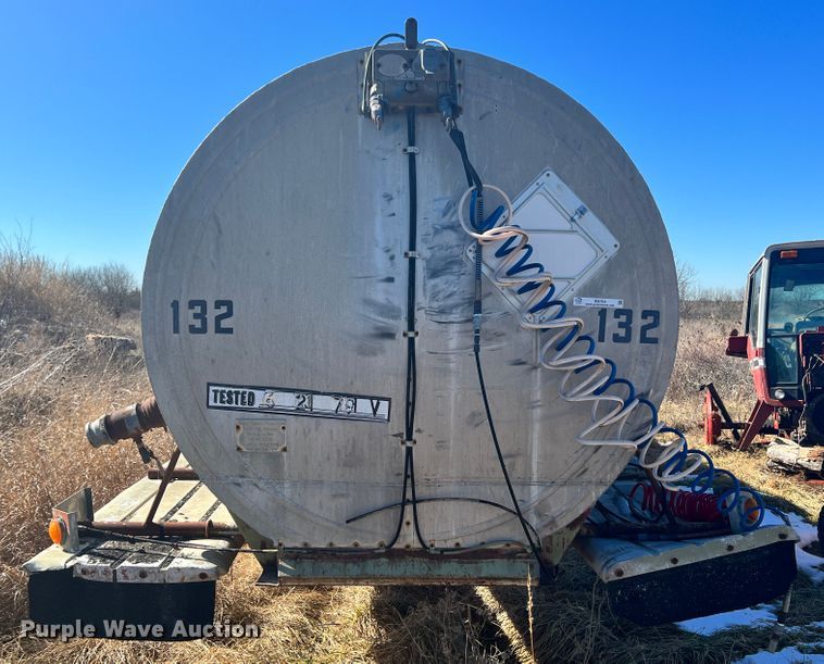 image for item ID9704 1967 Moser  tank trailer