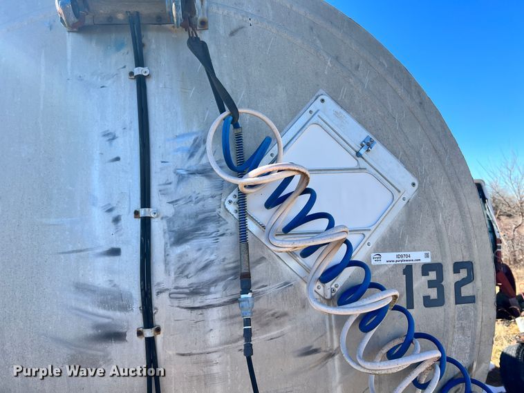 image for item ID9704 1967 Moser  tank trailer