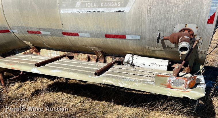 image for item ID9704 1967 Moser  tank trailer
