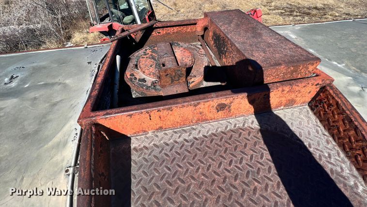 image for item ID9704 1967 Moser  tank trailer