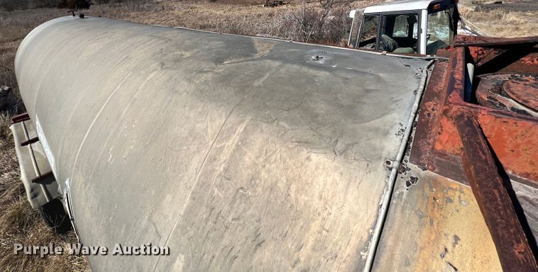 image for item ID9704 1967 Moser  tank trailer