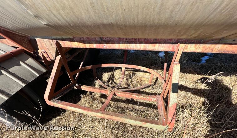 image for item ID9704 1967 Moser  tank trailer