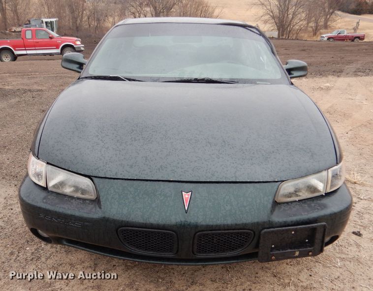 image for item IE9552 1998 Pontiac Grand Prix SE
