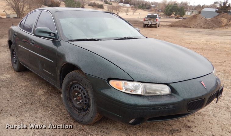 image for item IE9552 1998 Pontiac Grand Prix SE