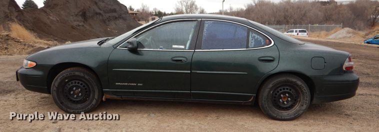 image for item IE9552 1998 Pontiac Grand Prix SE