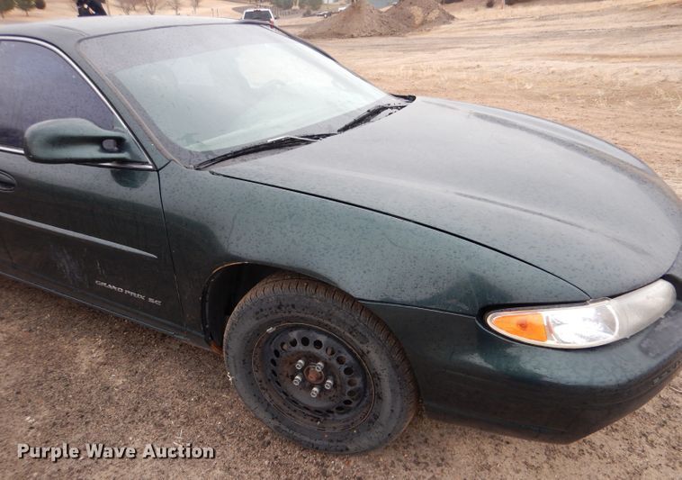 image for item IE9552 1998 Pontiac Grand Prix SE