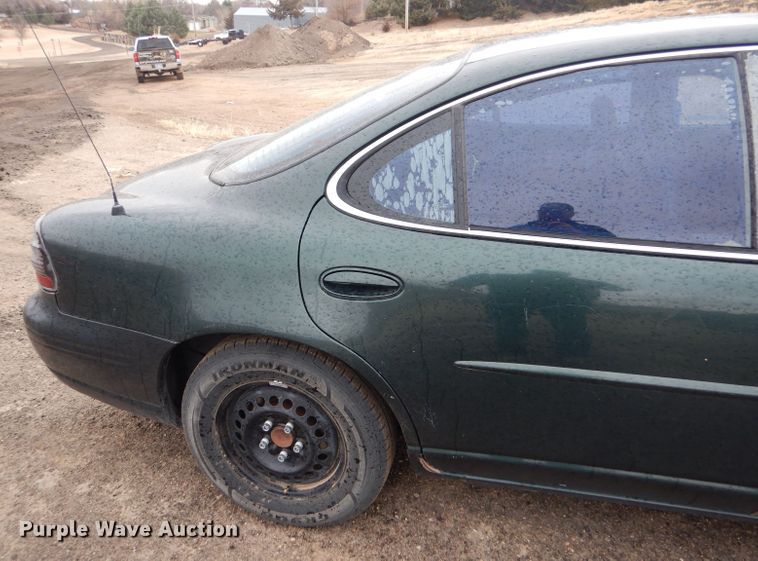 image for item IE9552 1998 Pontiac Grand Prix SE