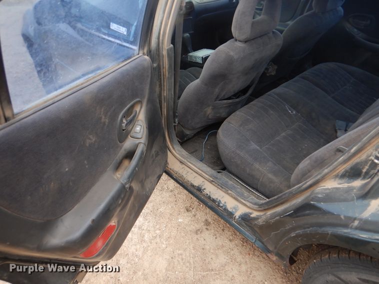 image for item IE9552 1998 Pontiac Grand Prix SE