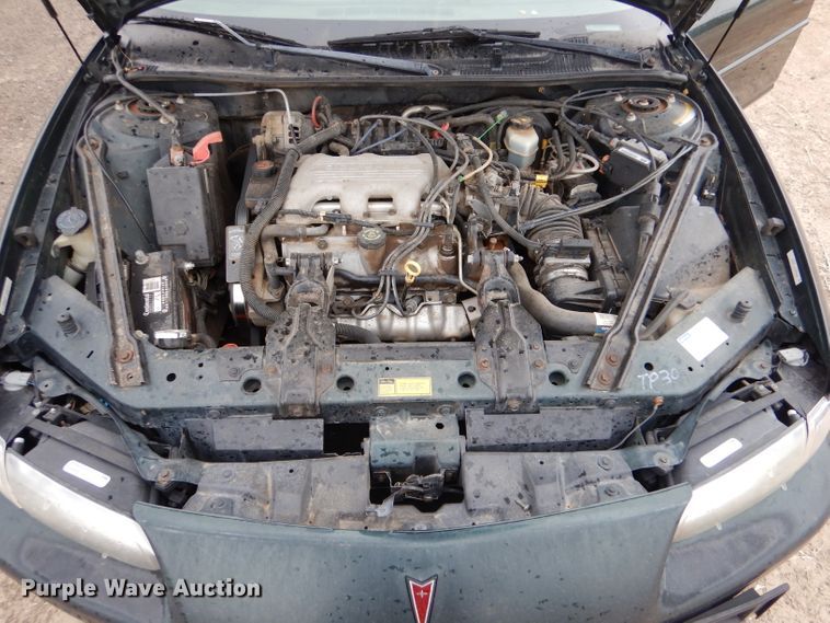 image for item IE9552 1998 Pontiac Grand Prix SE