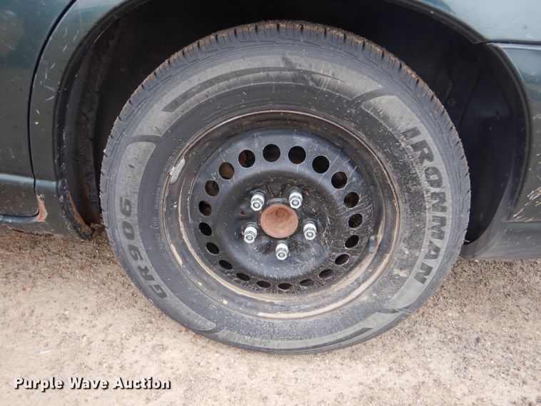 image for item IE9552 1998 Pontiac Grand Prix SE