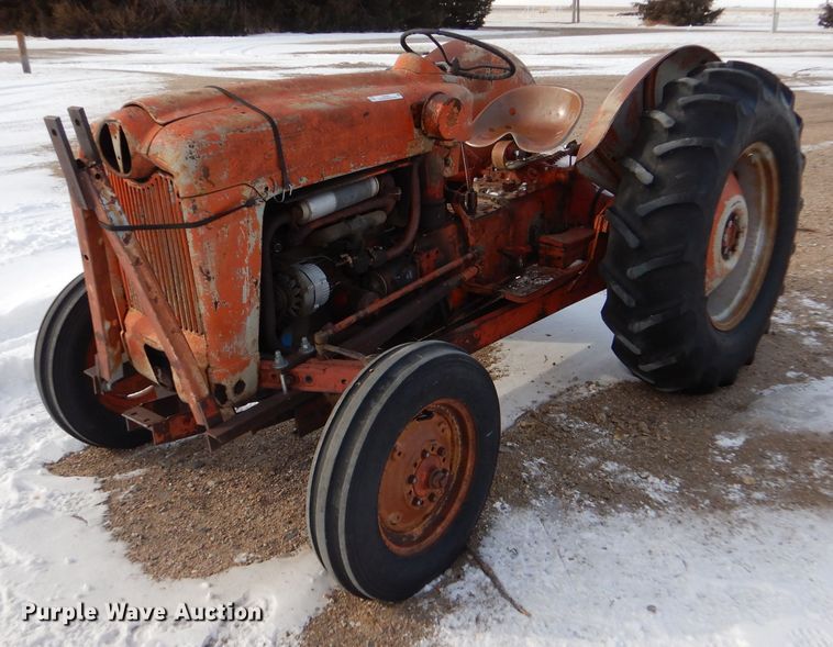 image for item IE9583 1957 Ford 850  tractor