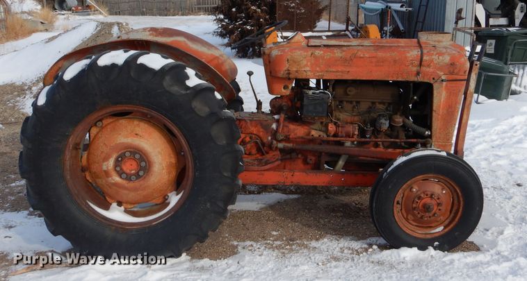 image for item IE9583 1957 Ford 850  tractor