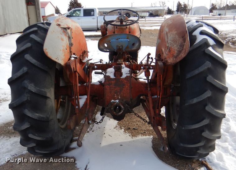 image for item IE9583 1957 Ford 850  tractor