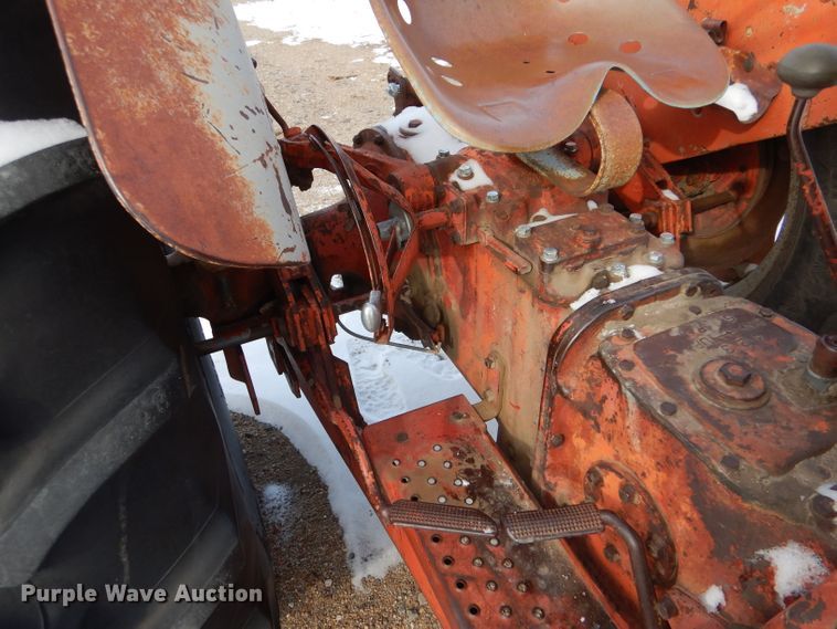 image for item IE9583 1957 Ford 850  tractor