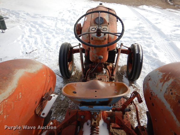 image for item IE9583 1957 Ford 850  tractor