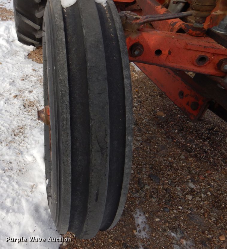 image for item IE9583 1957 Ford 850  tractor