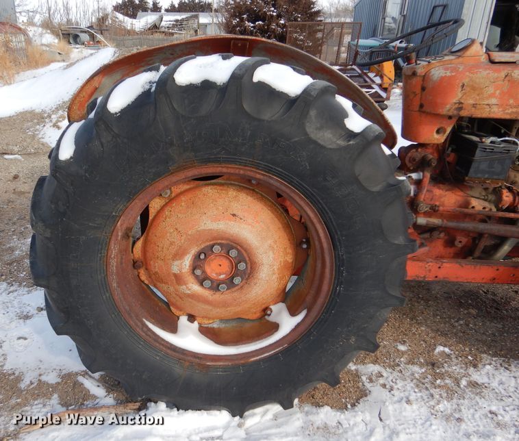 image for item IE9583 1957 Ford 850  tractor