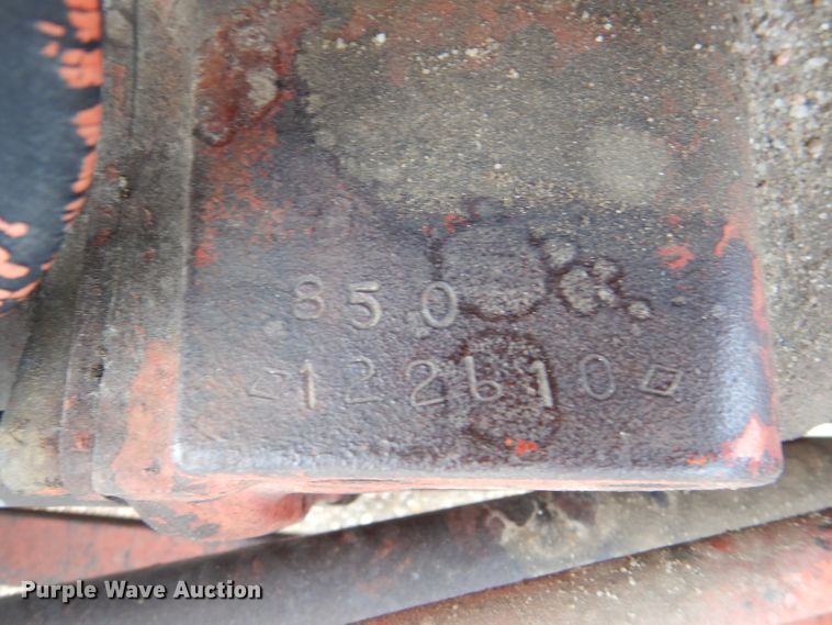 image for item IE9583 1957 Ford 850  tractor