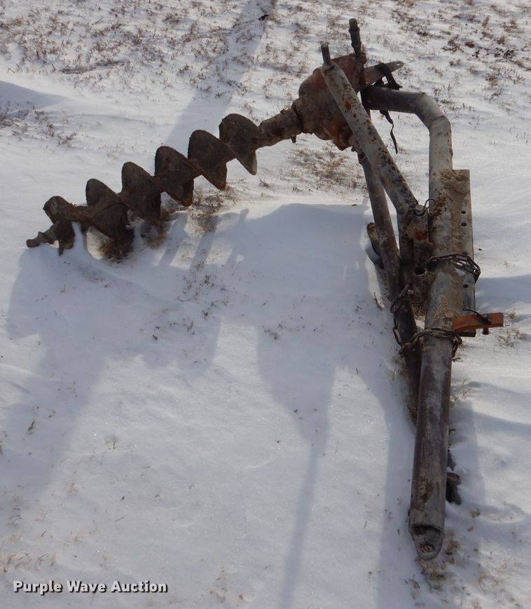 image for item IE9583 1957 Ford 850  tractor