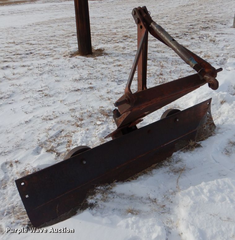 image for item IE9583 1957 Ford 850  tractor