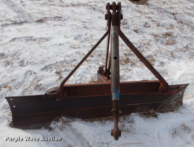 image for item IE9583 1957 Ford 850  tractor