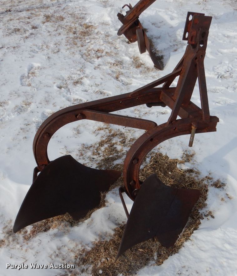 image for item IE9583 1957 Ford 850  tractor