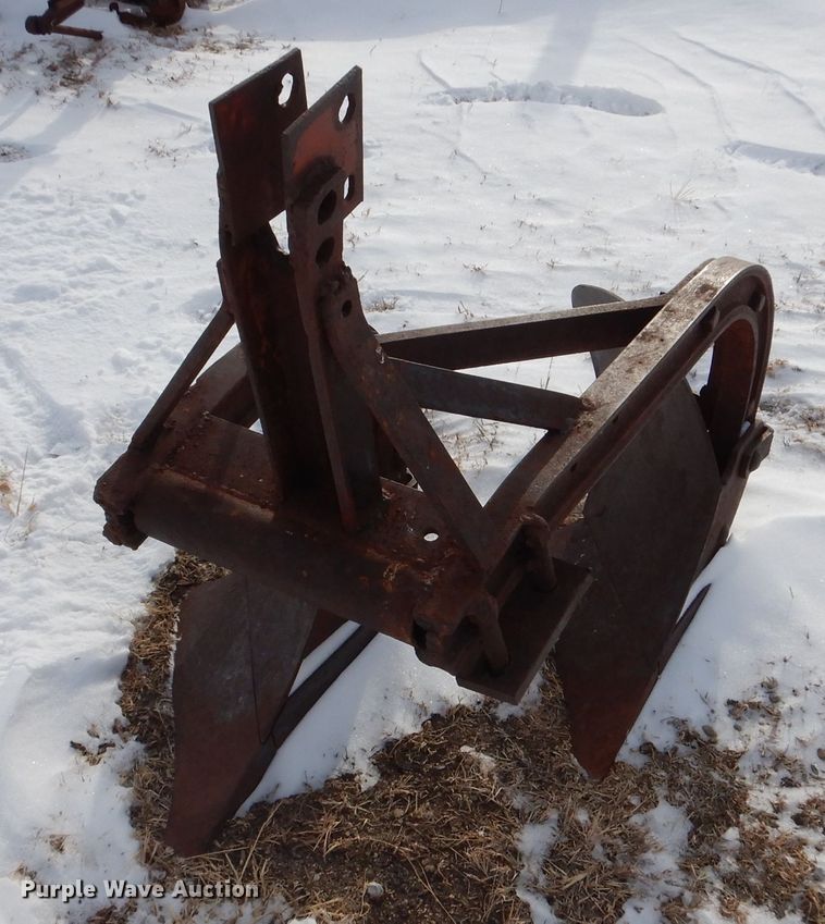 image for item IE9583 1957 Ford 850  tractor