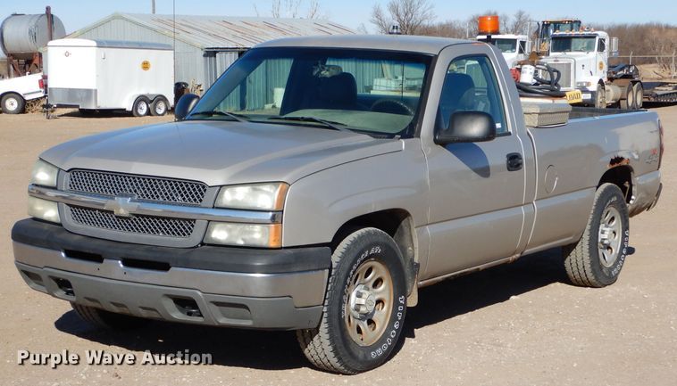 image for item IE9622 2005 Chevrolet Silverado 1500  pickup truck