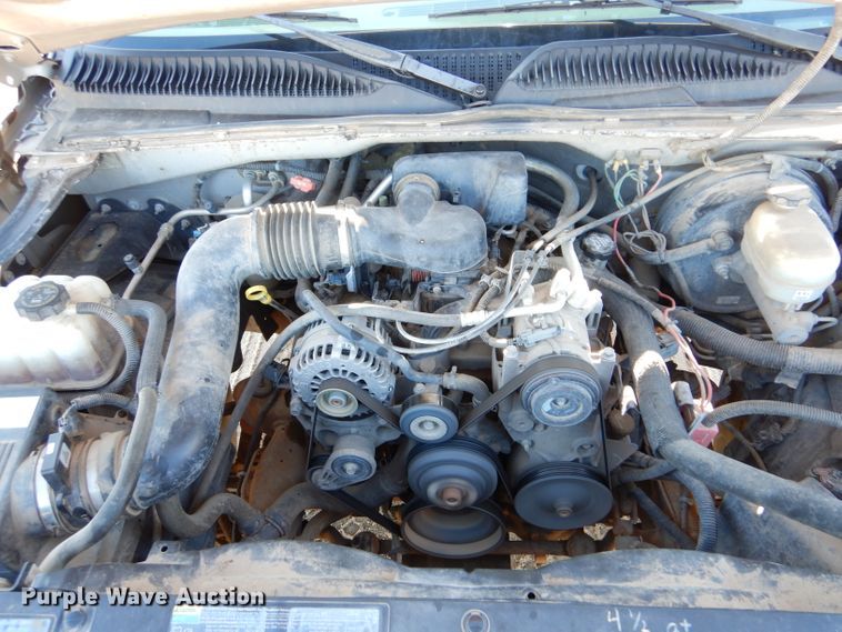 image for item IE9622 2005 Chevrolet Silverado 1500  pickup truck