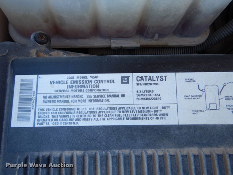 image for item IE9622 2005 Chevrolet Silverado 1500  pickup truck