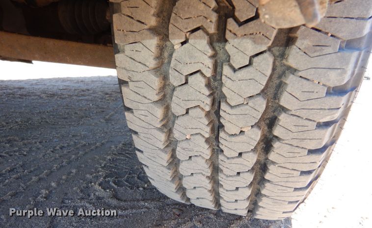 image for item IE9622 2005 Chevrolet Silverado 1500  pickup truck