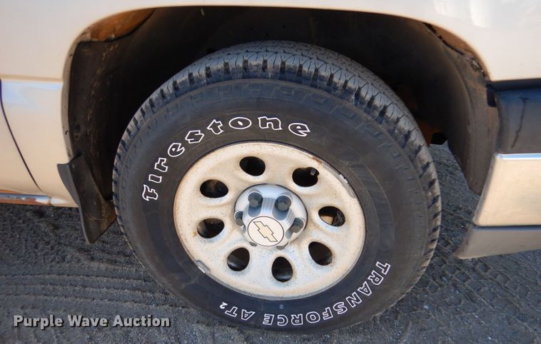 image for item IE9622 2005 Chevrolet Silverado 1500  pickup truck