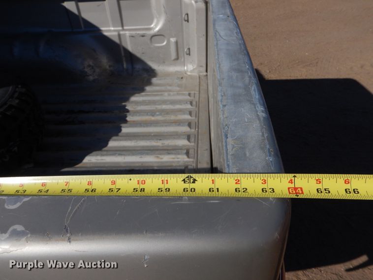 image for item IE9624 2005 Chevrolet Colorado LS  Crew Cab pickup truck