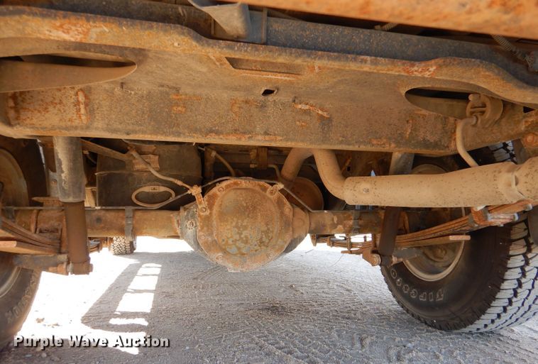 image for item IE9624 2005 Chevrolet Colorado LS  Crew Cab pickup truck