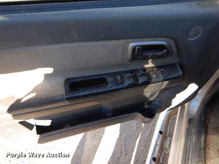 image for item IE9624 2005 Chevrolet Colorado LS  Crew Cab pickup truck