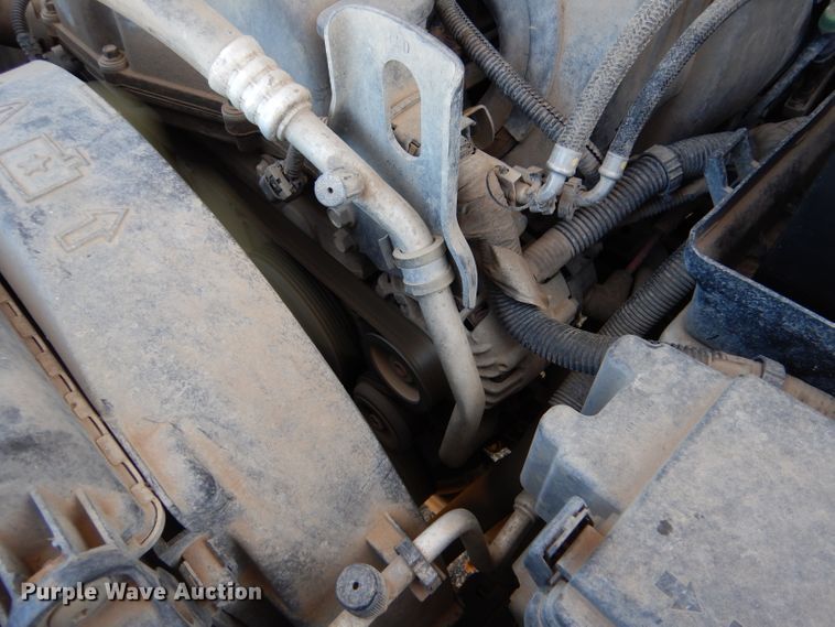 image for item IE9624 2005 Chevrolet Colorado LS  Crew Cab pickup truck