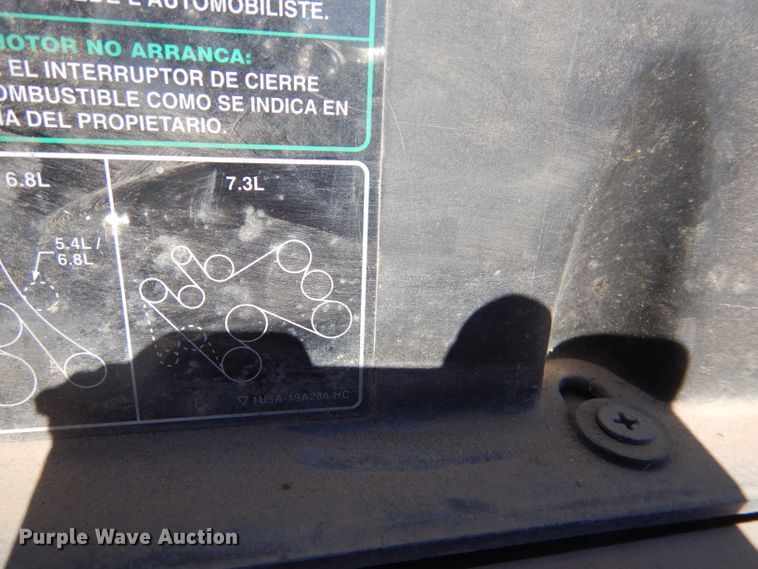 image for item IE9627 2002 Ford E450 Super Duty  ambulance