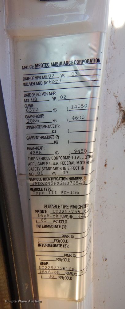 image for item IE9627 2002 Ford E450 Super Duty  ambulance