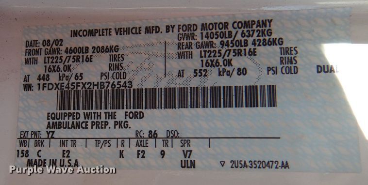 image for item IE9627 2002 Ford E450 Super Duty  ambulance