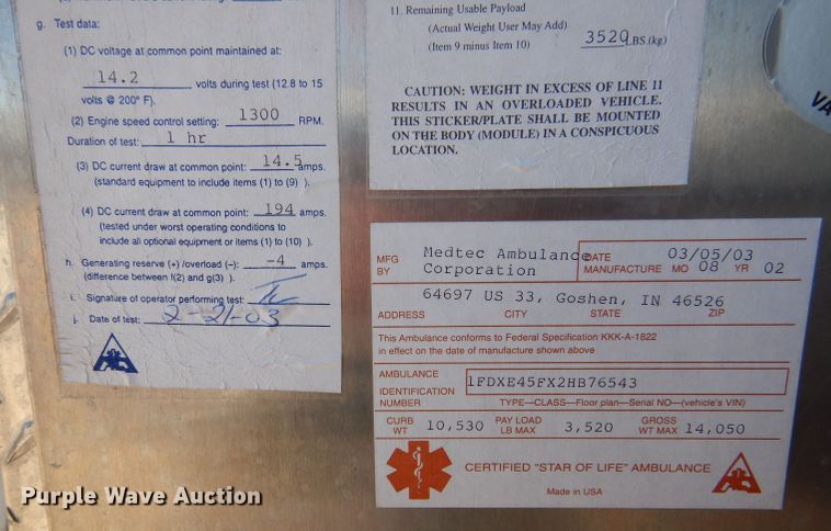 image for item IE9627 2002 Ford E450 Super Duty  ambulance