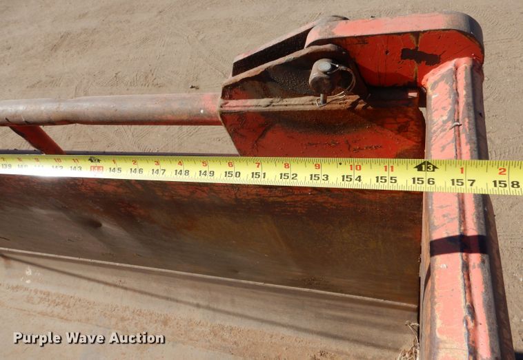 image for item IE9628 1999 International 4900  dump truck