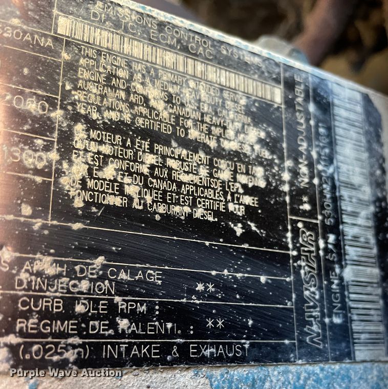 image for item IE9628 1999 International 4900  dump truck