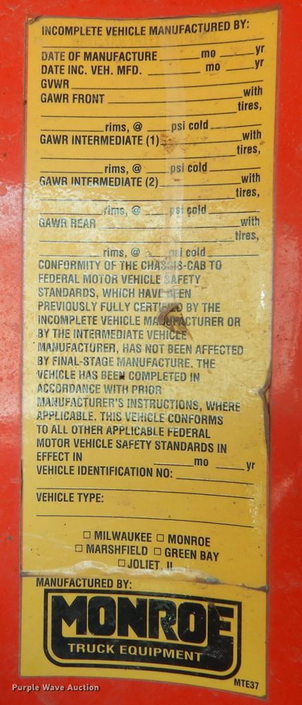 image for item IE9628 1999 International 4900  dump truck