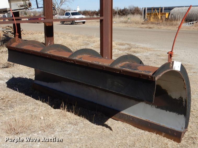 image for item IE9628 1999 International 4900  dump truck