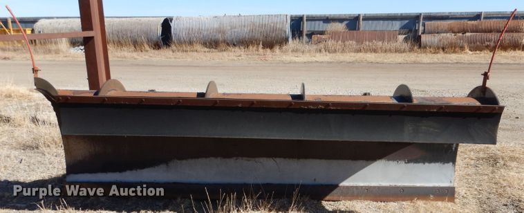 image for item IE9628 1999 International 4900  dump truck