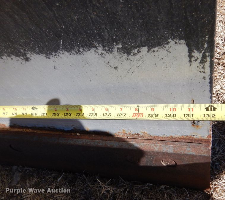 image for item IE9628 1999 International 4900  dump truck